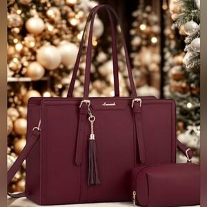 *SALE* Brand New With Tags Lovevook Wine Red Laptop Bag Set
